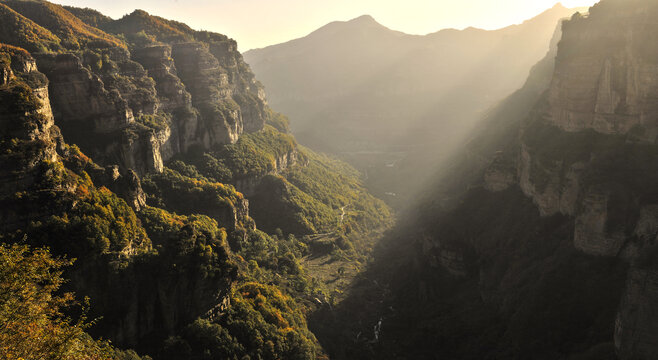 太行山崇山峻岭装饰画