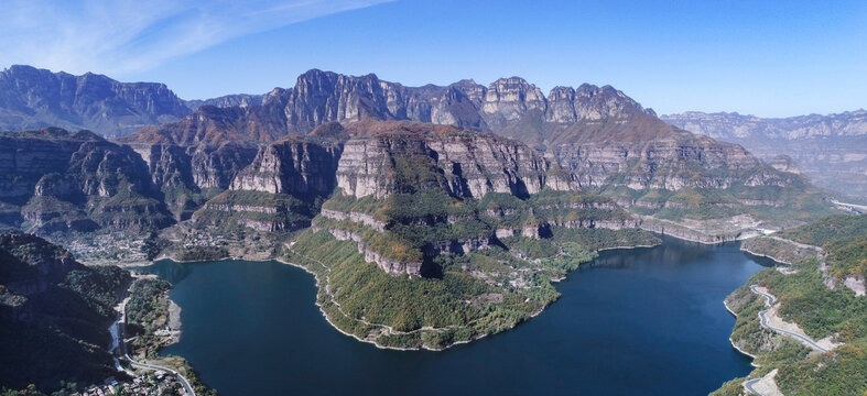 太行山崇山峻岭装饰画