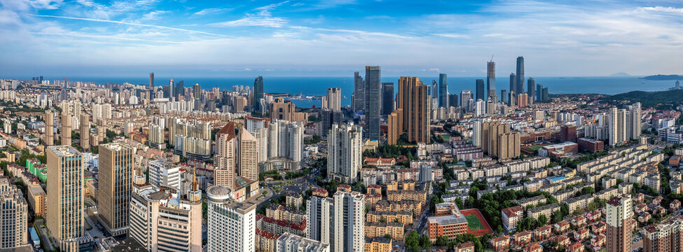 航拍青岛城市建筑天际线全景