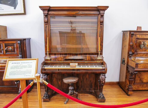 鼓浪屿博物馆布罗德伍德钢琴
