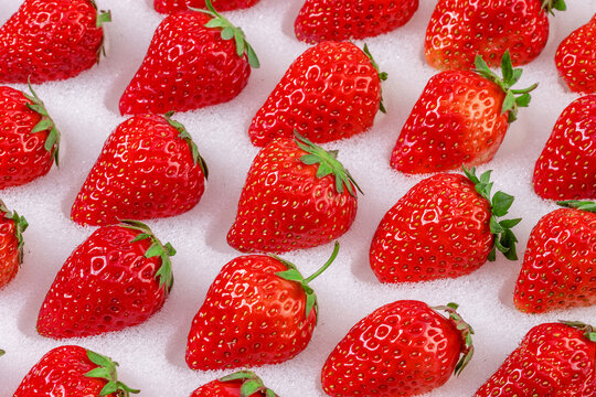 新鲜春季水果草莓