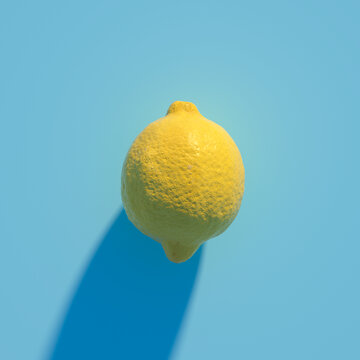 柠檬蓝色背景