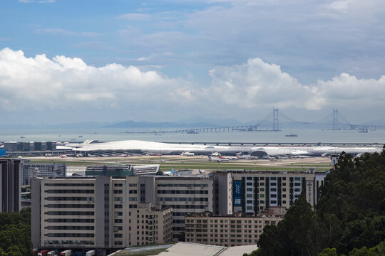 远眺深圳机场及深中通道