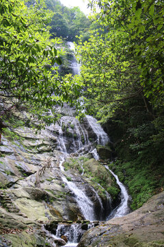 中国池州百丈崖风景区