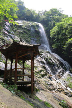 中国池州百丈崖风景区