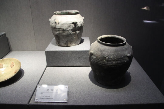 龙山文化黑陶罐排列组合