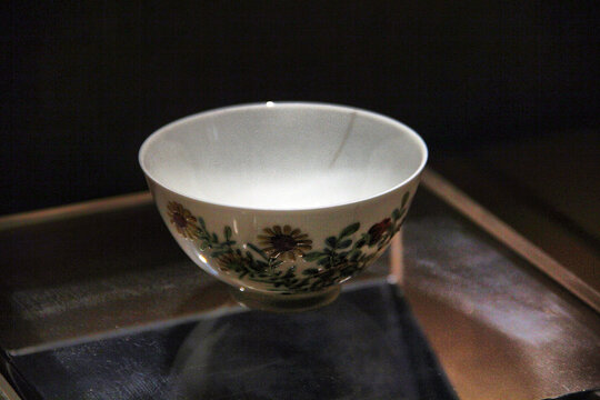 明清瓷碗