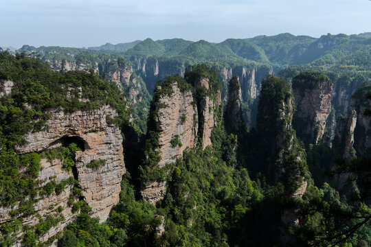 悬崖峭壁