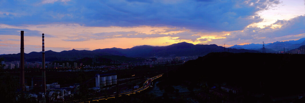 北京首钢园全景日落