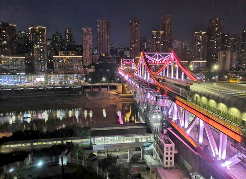 重庆北滨路曾家岩大桥
