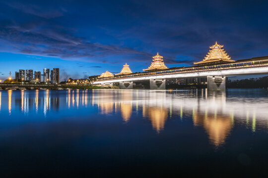 柳州凤凰岭大桥夜景