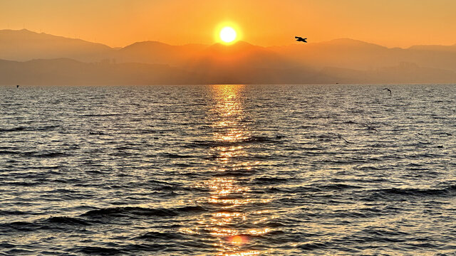 海上日升