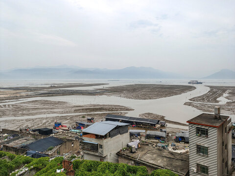 沿海小渔村