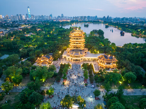 航拍济南大明湖夜景