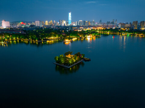 航拍济南大明湖夜景