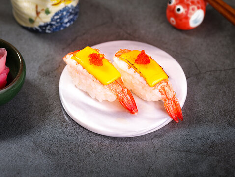 芝士虾寿司