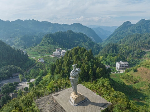 鸡鸣三省