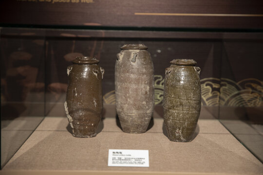 元代陶瓷瓶
