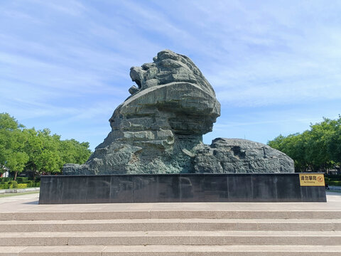 卢沟桥醒狮雕塑
