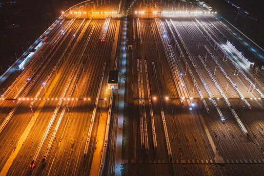 俯拍动车运用所高铁列车夜景