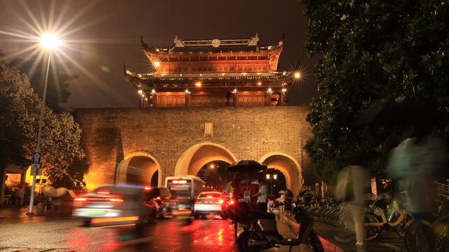 苏州阊门夜景