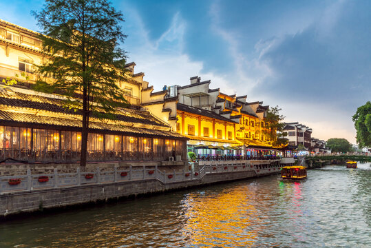 雨后秦淮河夜景