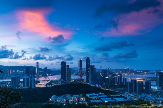 广东珠海横琴岛建筑晚霞风景