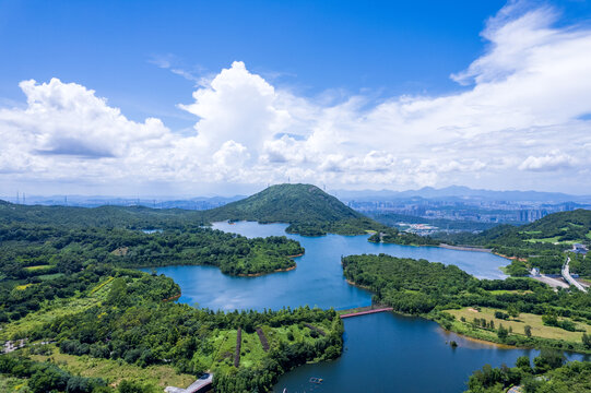 山水风光深圳三洲田水库