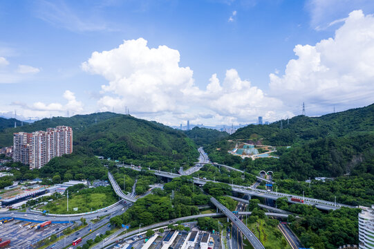 城市交通深圳梅林关