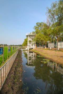 水渠观光塔