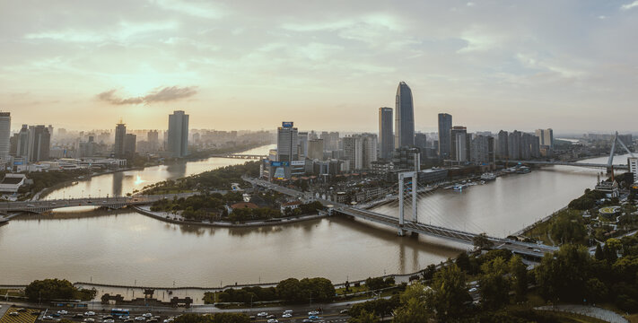 浙江宁波三江口城市景色