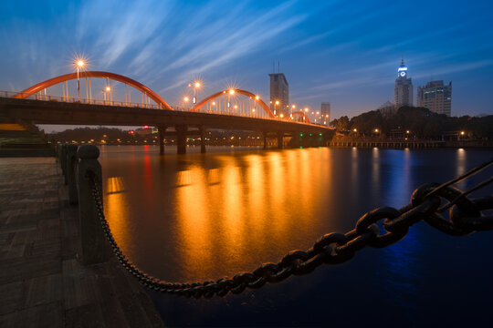 义乌宾王大桥桥梁建筑夜景