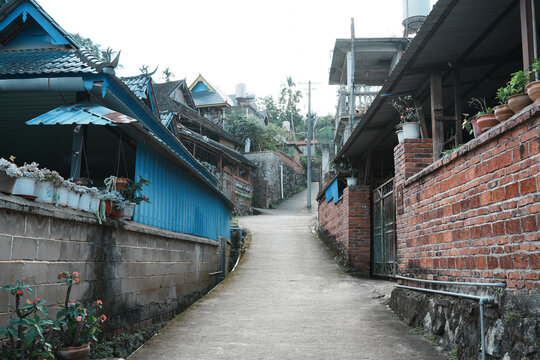傣族寨子的小巷子