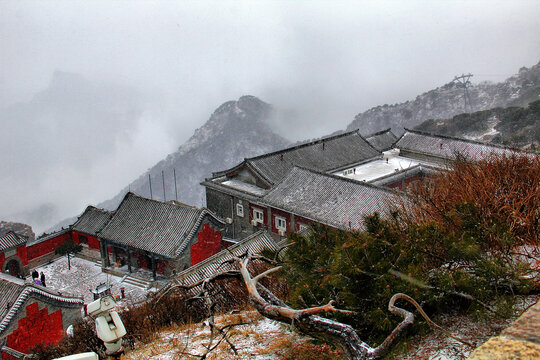 泰山极顶雪景