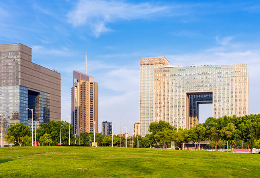 南京奥体中心草坪及周边建筑