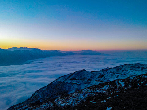 牛背山