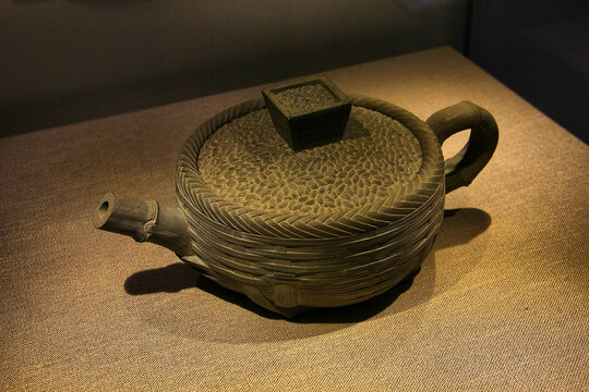 石雕竹笼茶壶