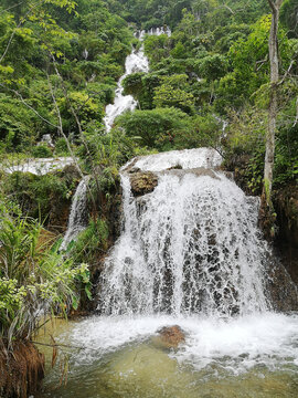 高山瀑布