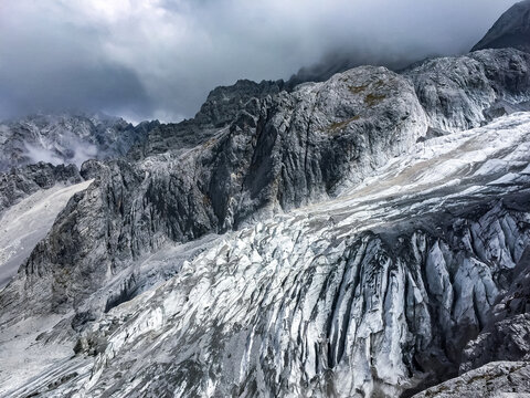 玉龙雪山