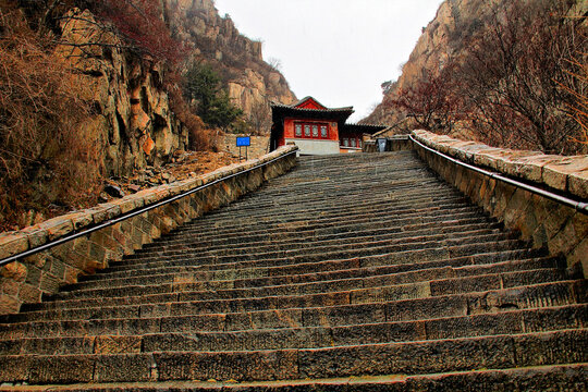 泰山登山石台阶十八盘