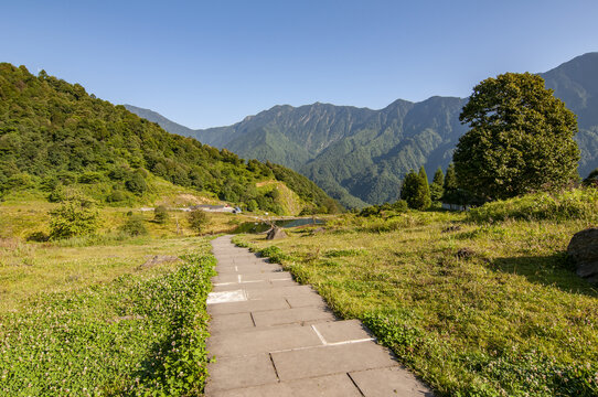 黑竹沟马日冷就