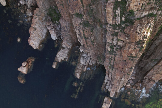 海岛岛屿岩石峭壁纹理自然风光