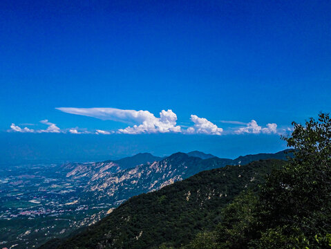 阳台山