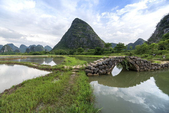 桂林状元桥山水风光