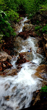 山泉流水