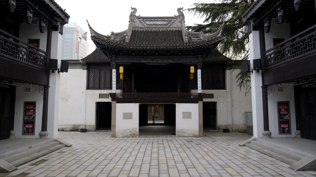 中国古建筑粉墙黛瓦墙面
