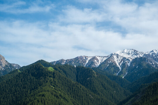 天山