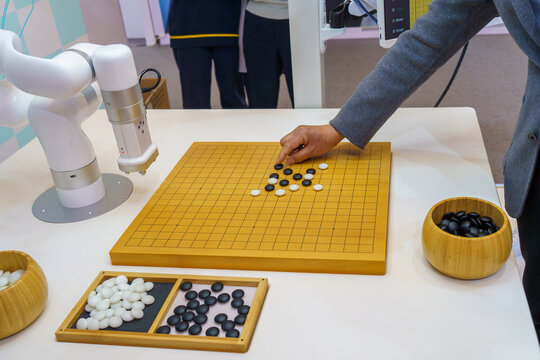 和机器人下棋