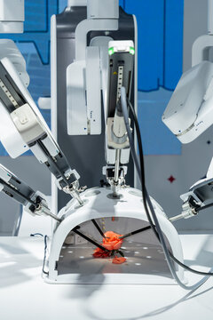 微创手术机器人