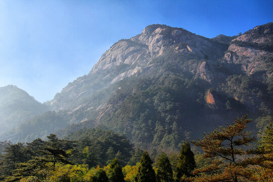 黄山远山